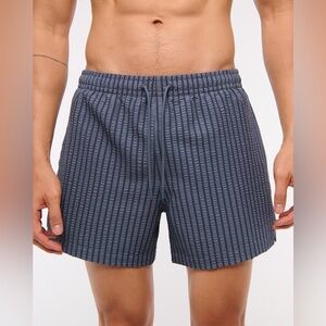 Abercrombie Pull‑On Wide Seersucker Swim Trunk – Deep Purple/Navy
